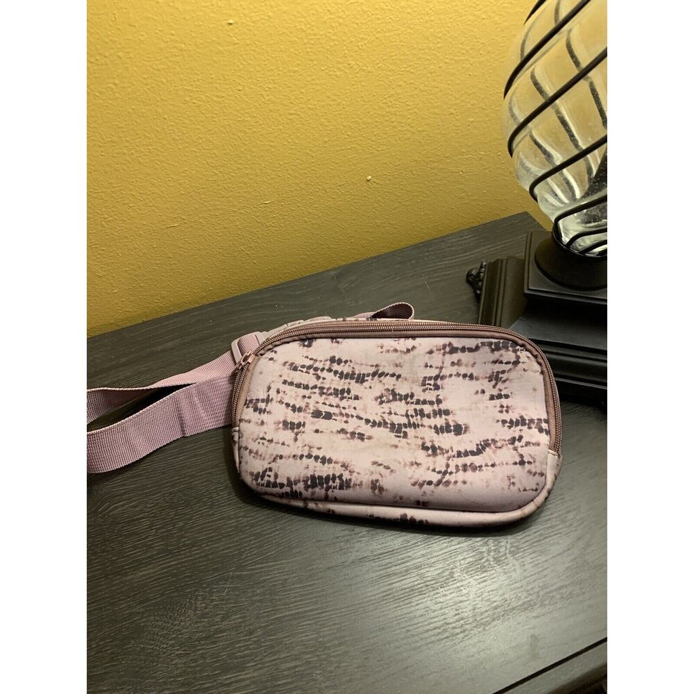 Marika Purple‎ On The Run Belt Fanny Pack Zip Bag